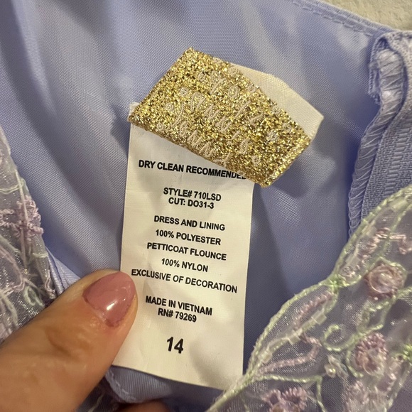 VINTAGE 80’s/90’s Lavender Dress 100%nylon - Picture 7 of 7